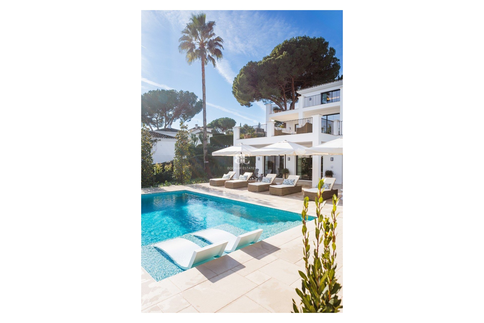 Resale - Villa -
Marbella - Nueva Andalucía