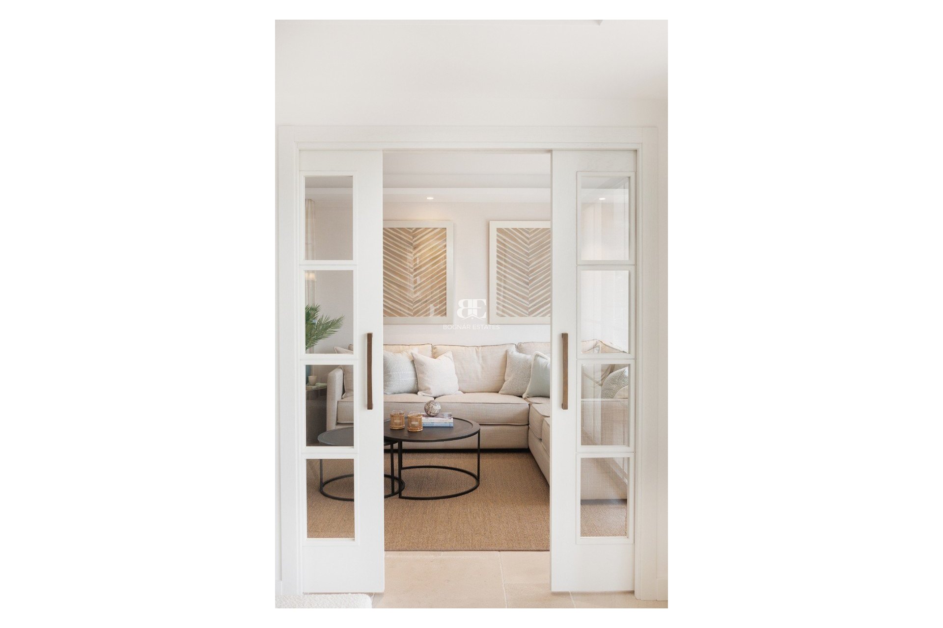 Resale - Villa -
Marbella - Nueva Andalucía