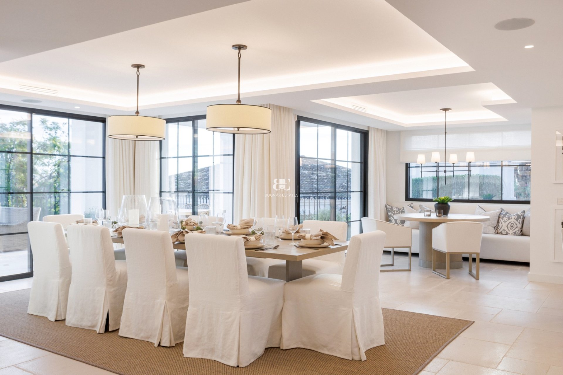 Resale - Villa -
Marbella - Nueva Andalucía