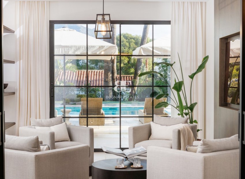 Resale - Villa -
Marbella - Nueva Andalucía
