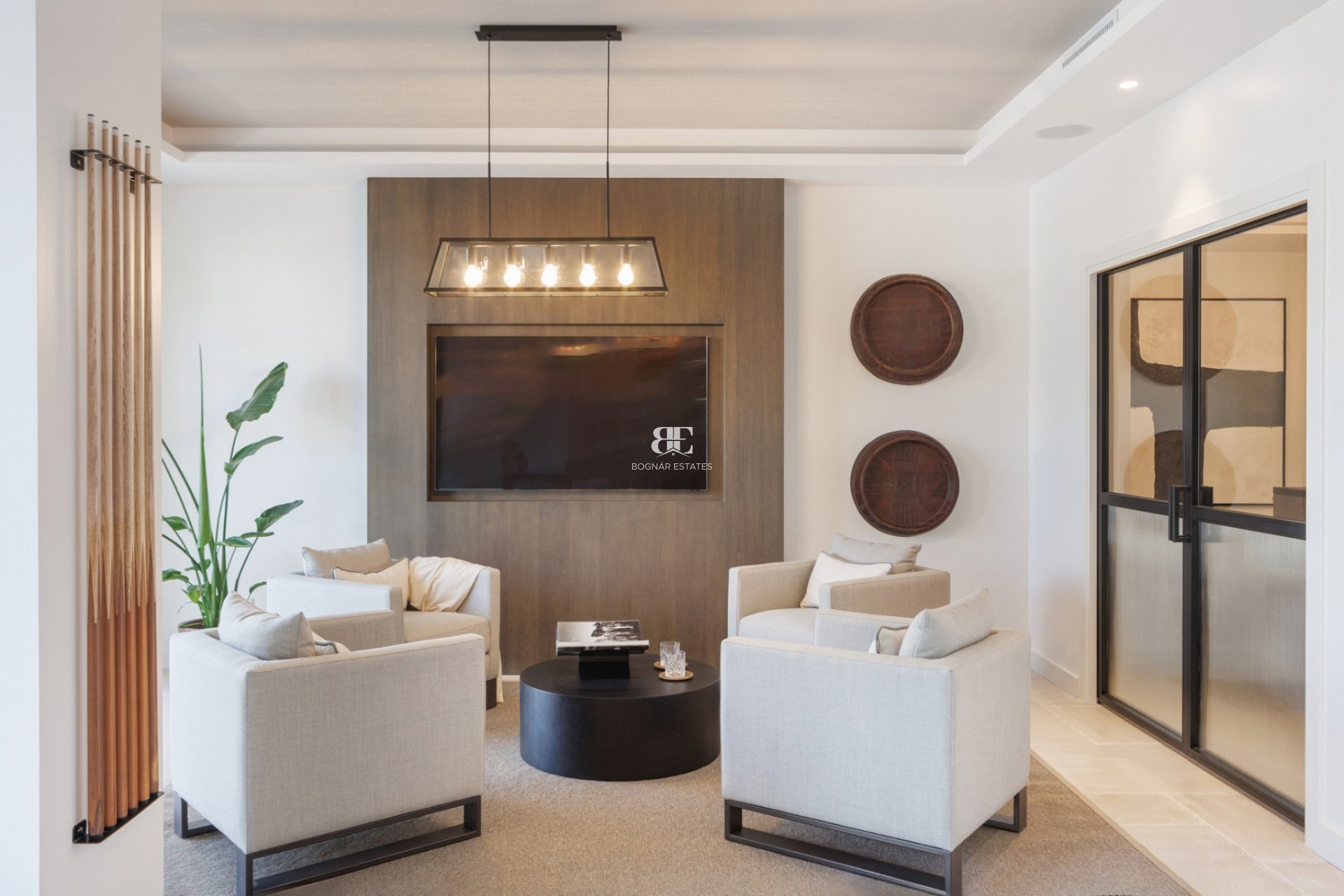 Resale - Villa -
Marbella - Nueva Andalucía