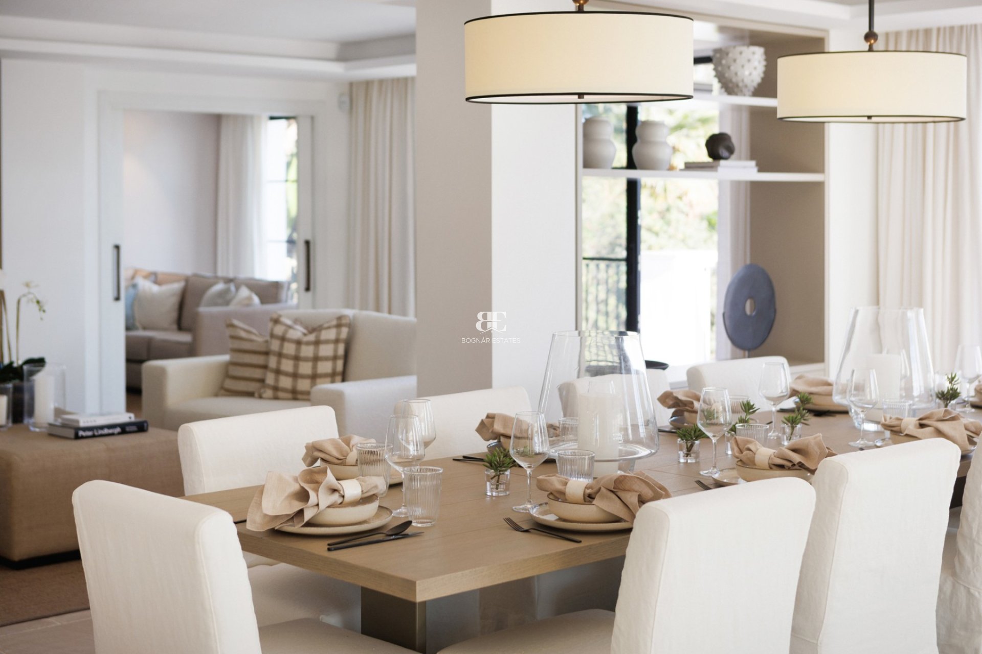 Resale - Villa -
Marbella - Nueva Andalucía