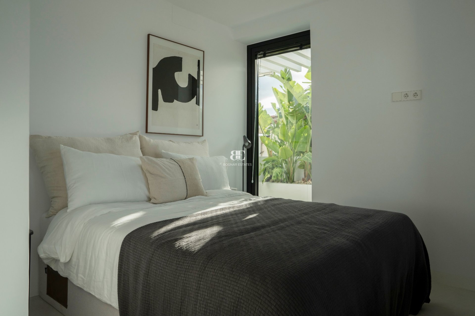 Resale - Villa -
Marbella - Nueva Andalucía