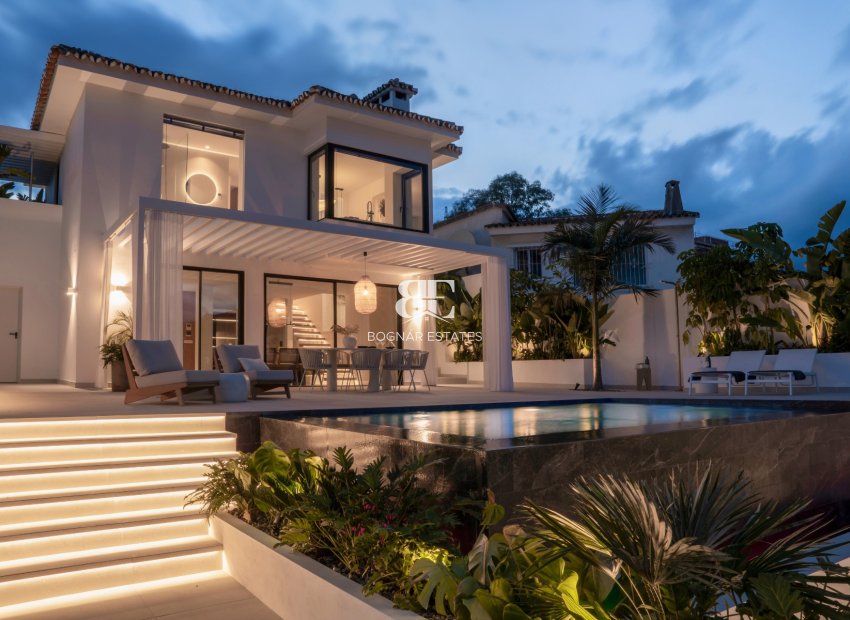 Resale - Villa -
Marbella - Nueva Andalucía