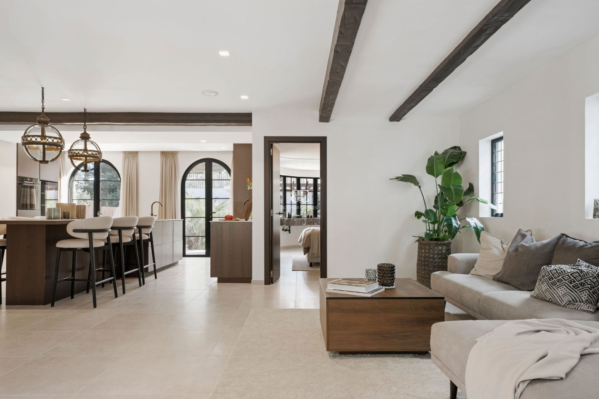 Resale - Villa -
Marbella - Nueva Andalucía