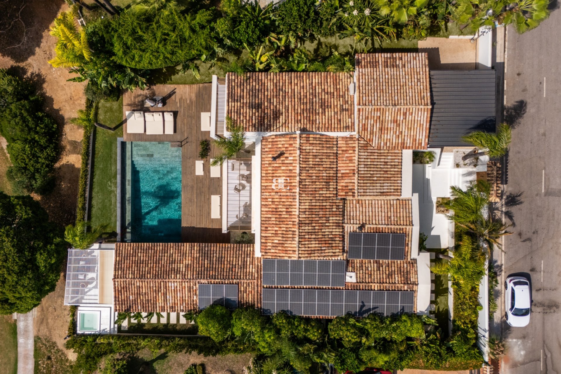 Resale - Villa -
Marbella - Nueva Andalucía