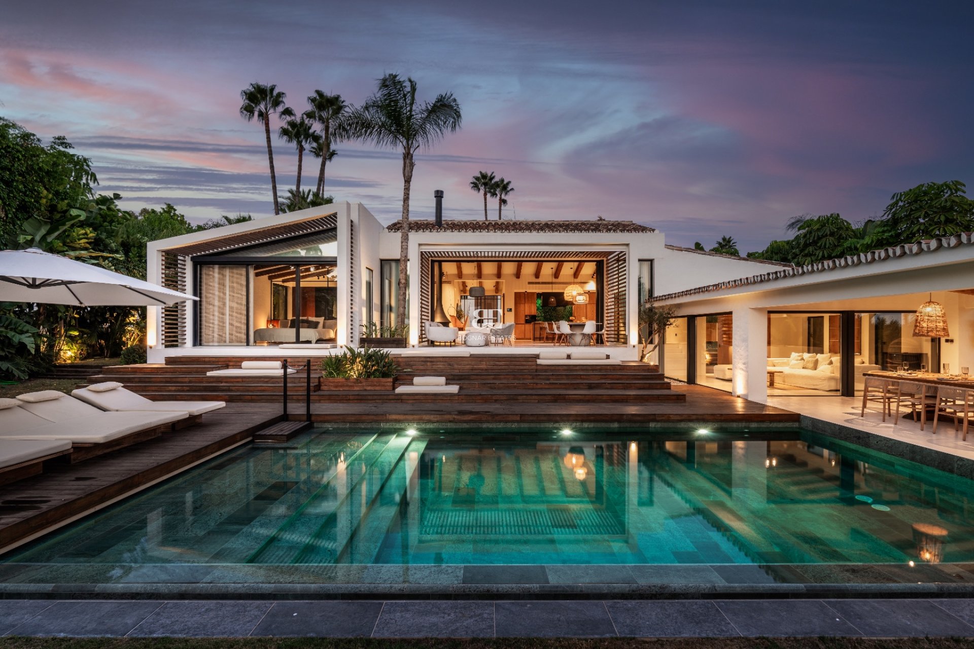 Resale - Villa -
Marbella - Nueva Andalucía