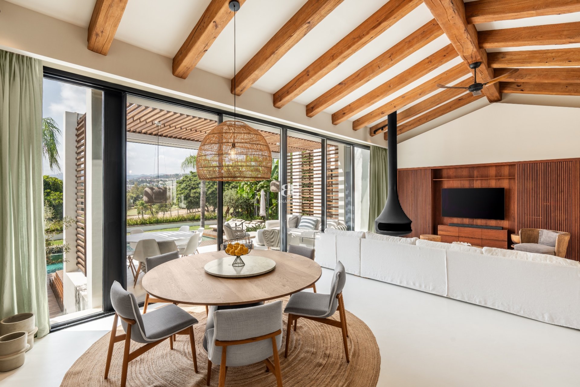 Resale - Villa -
Marbella - Nueva Andalucía