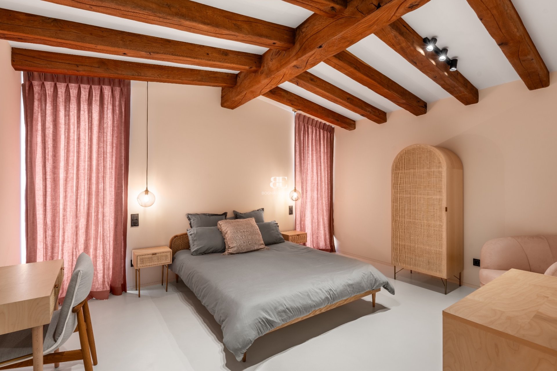 Resale - Villa -
Marbella - Nueva Andalucía