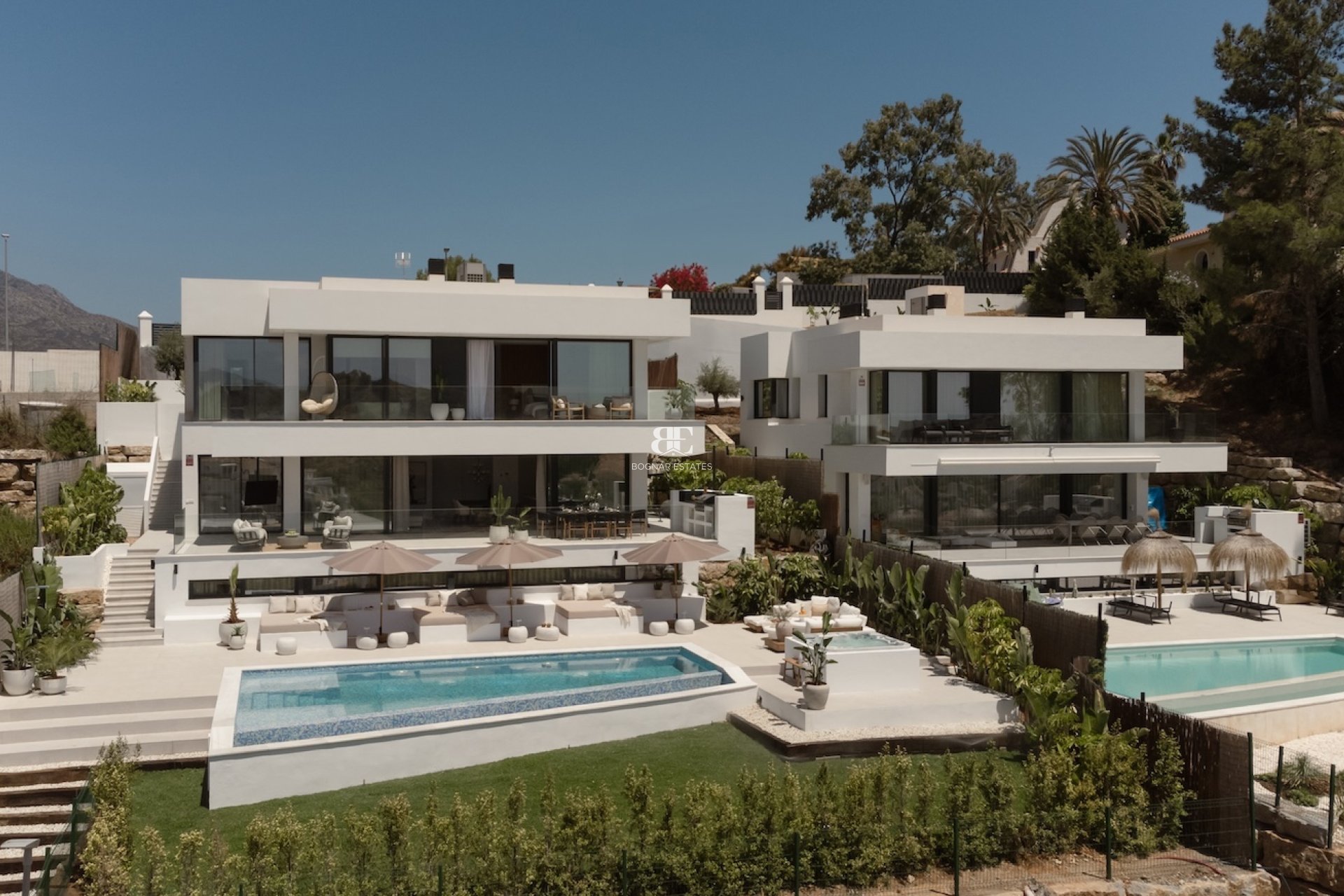 Resale - Villa -
Marbella - Nueva Andalucía