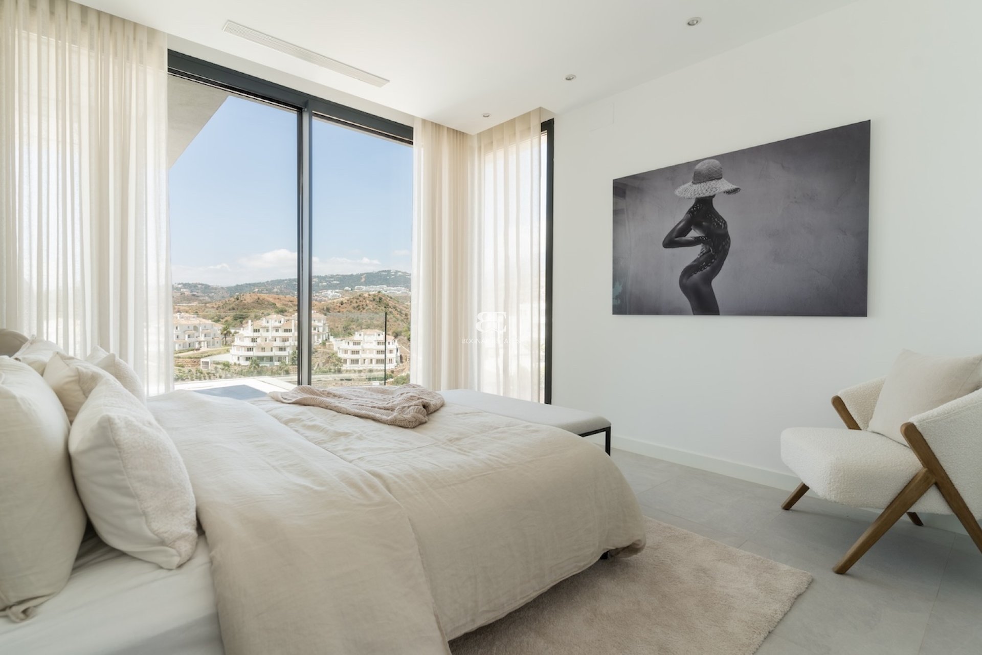 Resale - Villa -
Marbella - Nueva Andalucía