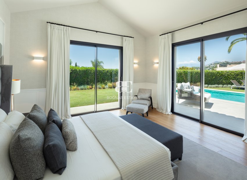 Resale - Villa -
Marbella - Nueva Andalucía