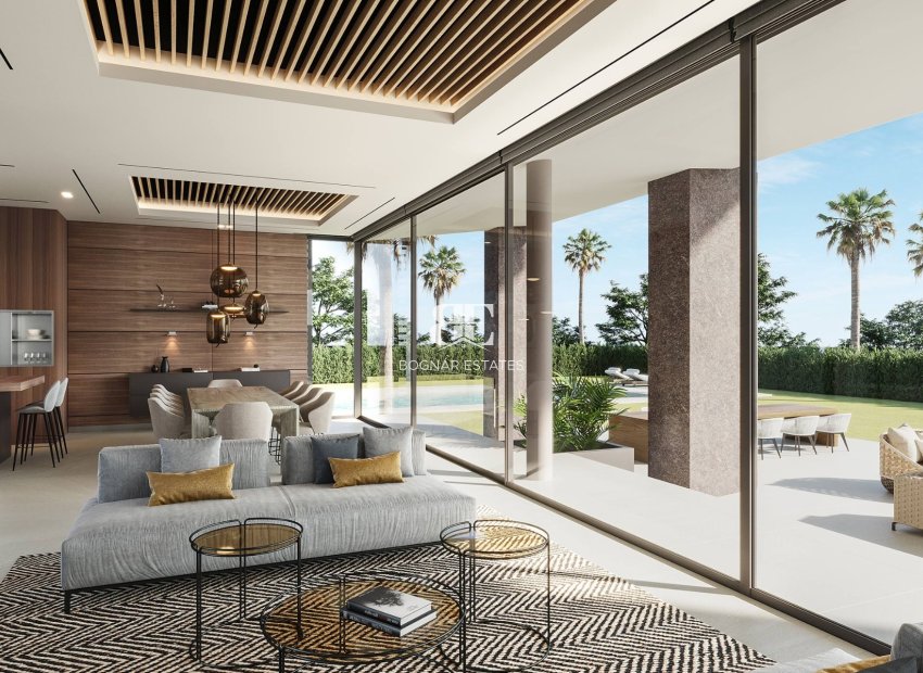 Resale - Villa -
Marbella - Puerto Banús