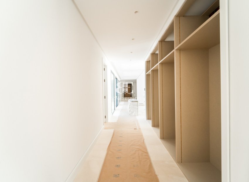 Resale - Villa -
Marbella - Sierra Blanca