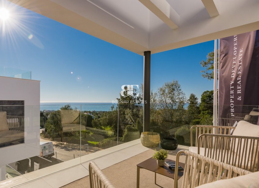 Resale - Villa -
Marbella - Sierra Blanca