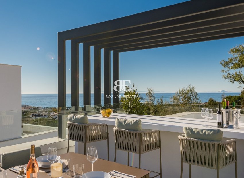 Resale - Villa -
Marbella - Sierra Blanca