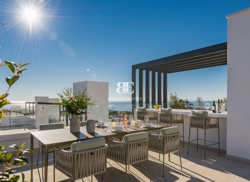 Resale - Villa -
Marbella - Sierra Blanca