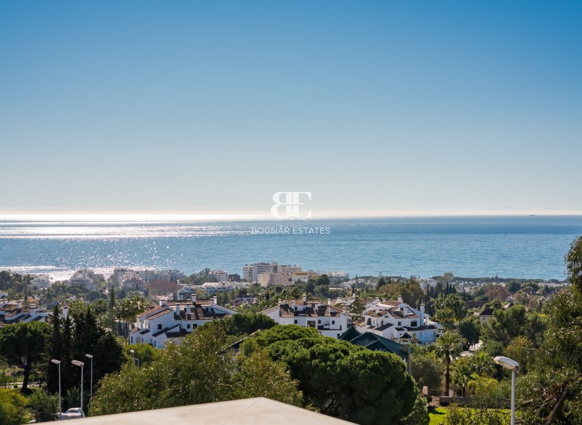 Resale - Villa -
Marbella - Sierra Blanca