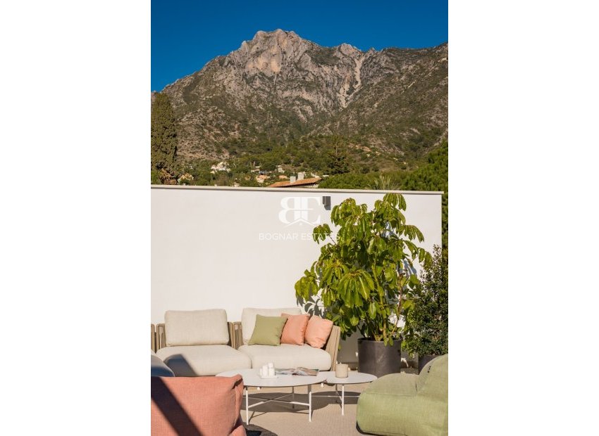 Resale - Villa -
Marbella - Sierra Blanca