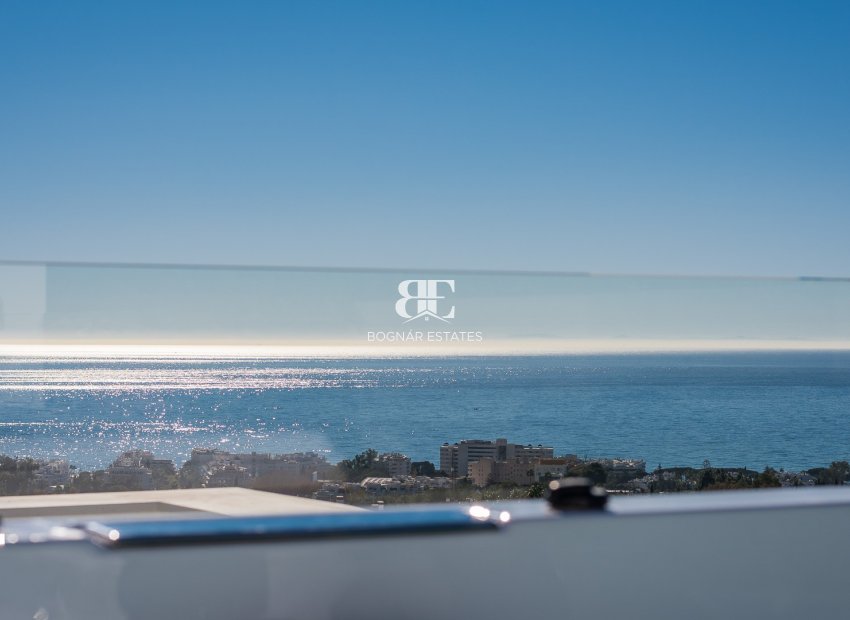Resale - Villa -
Marbella - Sierra Blanca