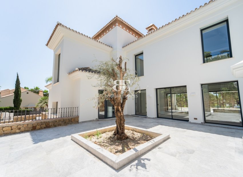 Resale - Villa -
Marbella - Sierra Blanca