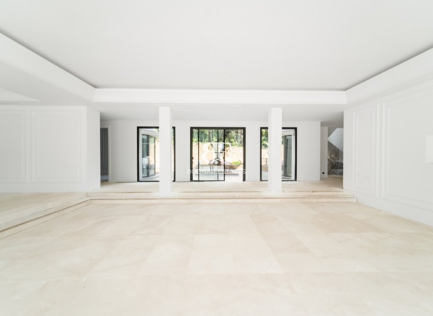 Resale - Villa -
Marbella - Sierra Blanca