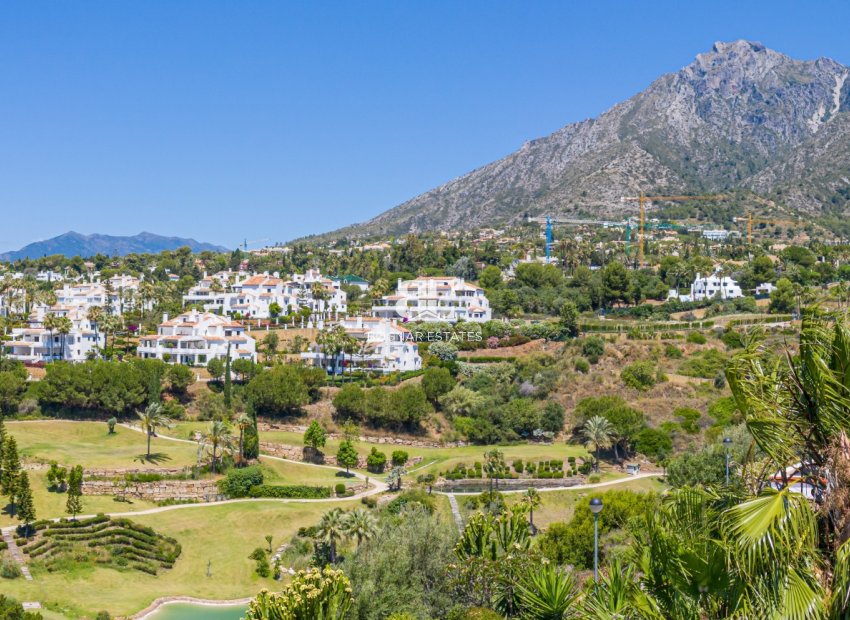 Resale - Villa -
Marbella - Sierra Blanca