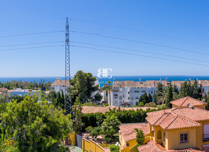 Resale - Villa -
Marbella - Sierra Blanca