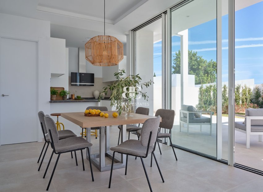 Resale - Villa -
Marbella - Sierra Blanca