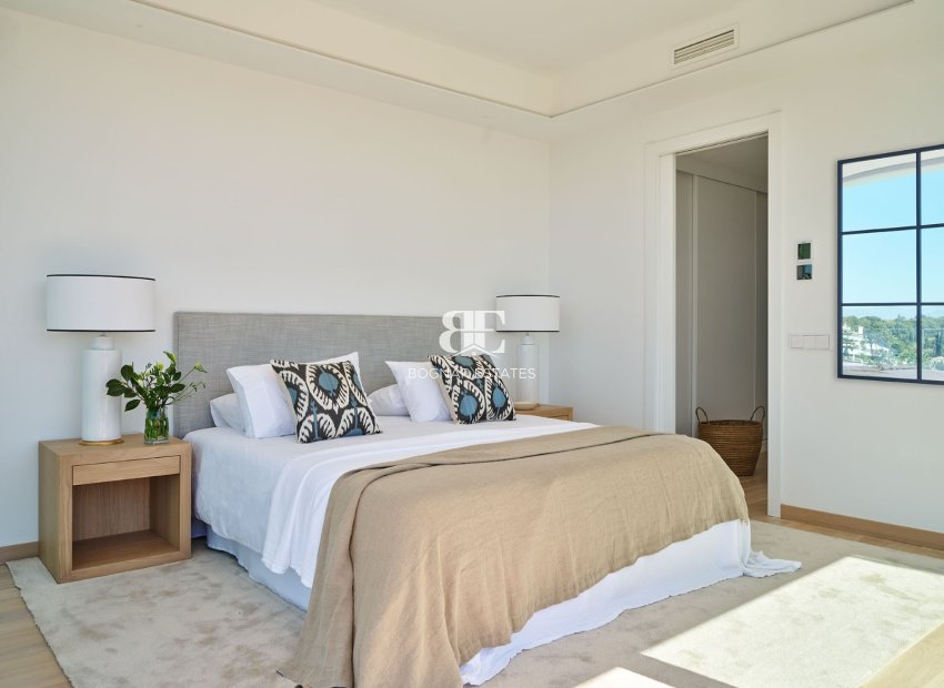 Resale - Villa -
Marbella - Sierra Blanca