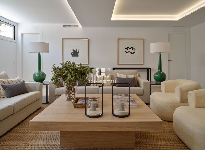 Resale - Villa -
Marbella - Sierra Blanca