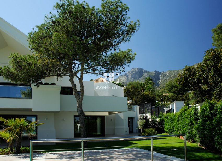 Resale - Villa -
Marbella - Sierra Blanca