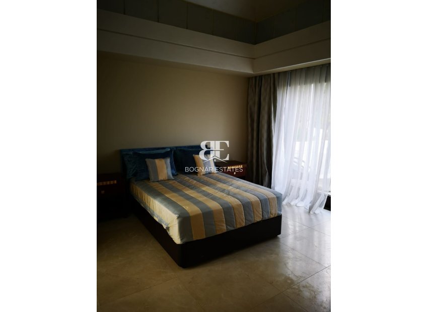 Resale - Villa -
Marbella - Sierra Blanca
