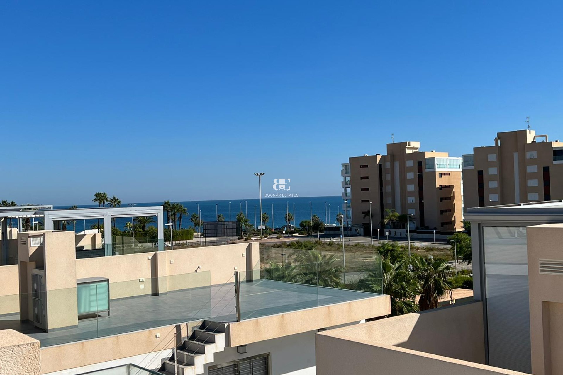 Resale - Villa -
Mil Palmeras - Costa Blanca
