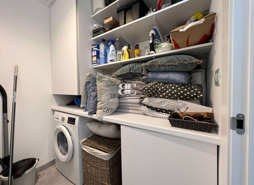 Resale - Villa -
Mil Palmeras - Costa Blanca