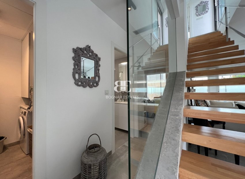 Resale - Villa -
Mil Palmeras - Costa Blanca