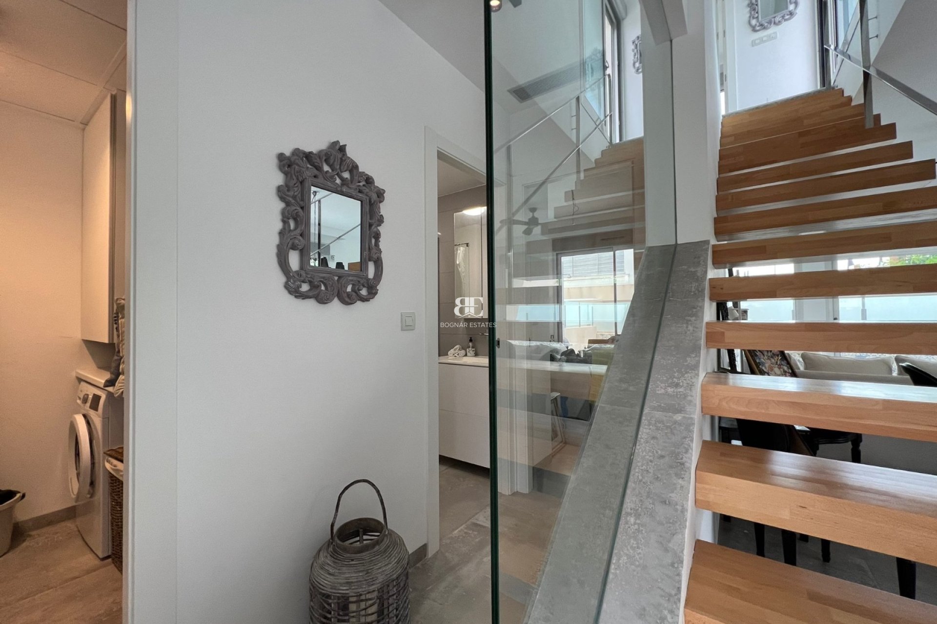 Resale - Villa -
Mil Palmeras - Costa Blanca