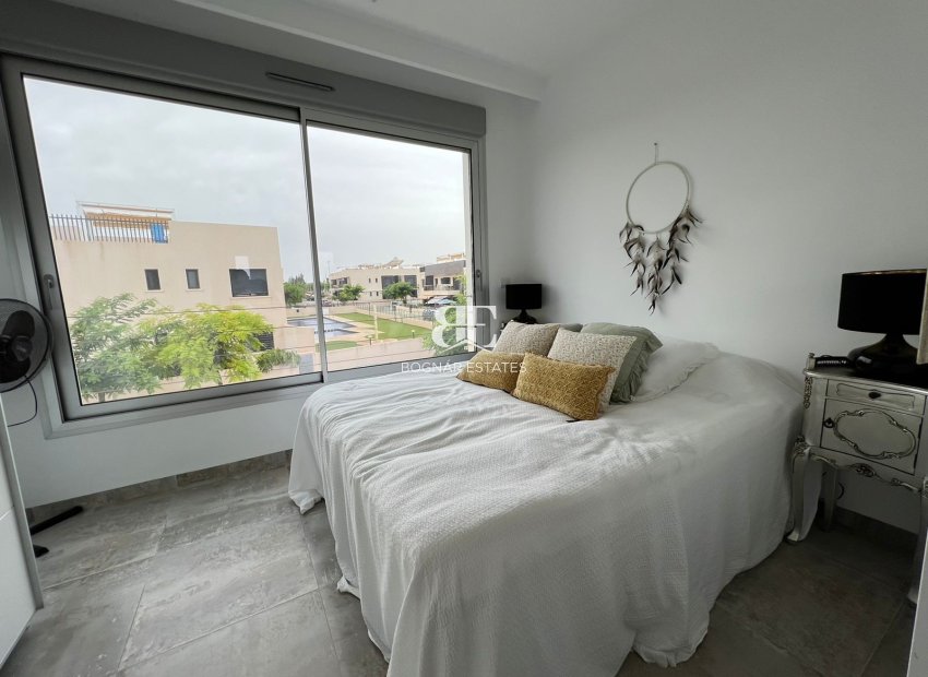 Resale - Villa -
Mil Palmeras - Costa Blanca