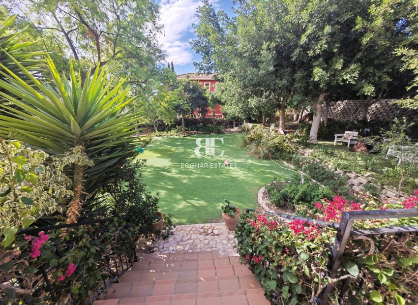Resale - Villa -
Muchamiel - Bonalba