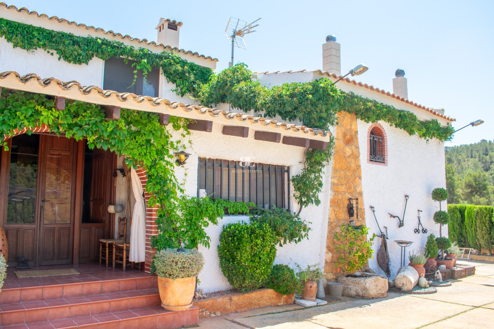 Resale - Villa -
Onil