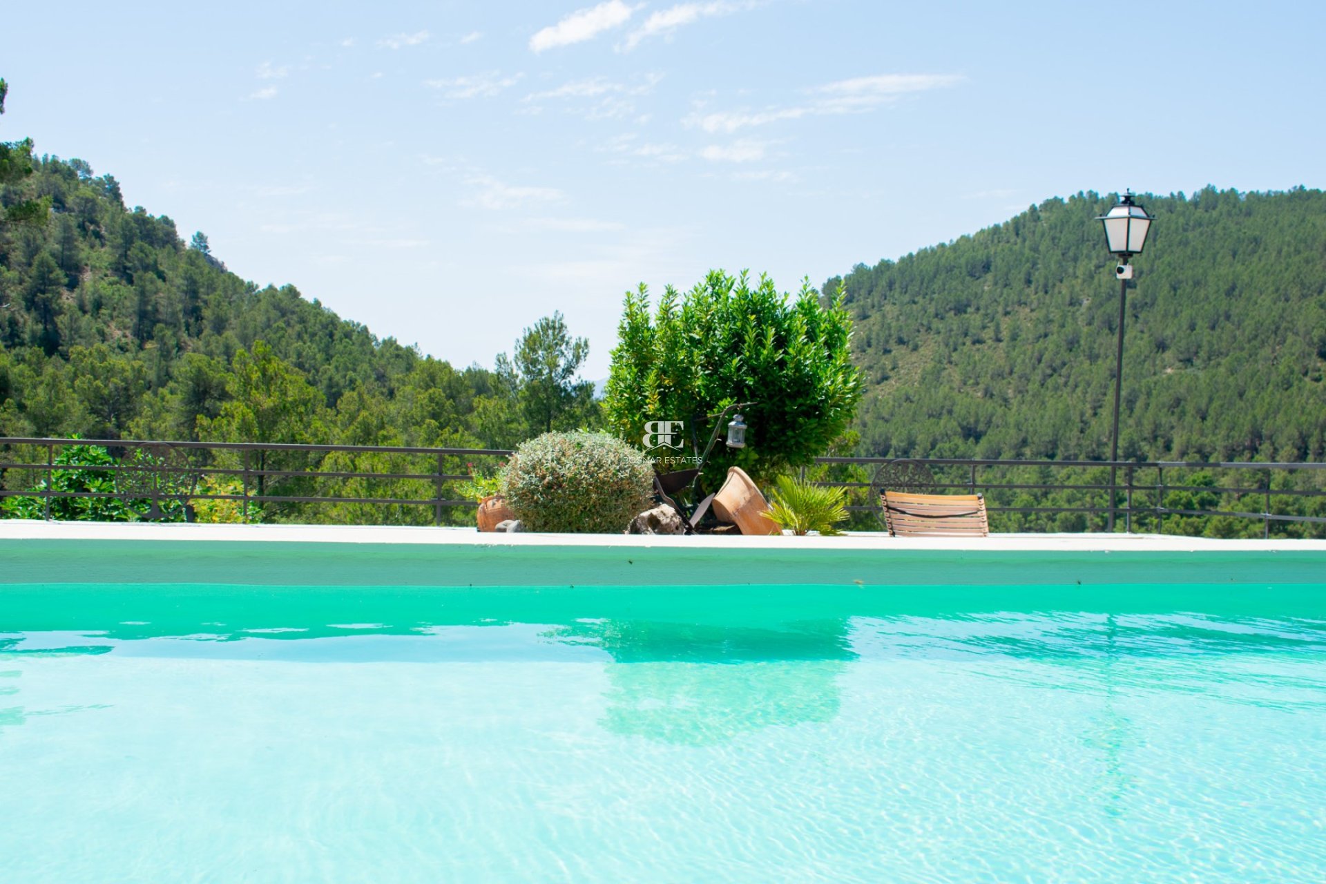 Resale - Villa -
Onil