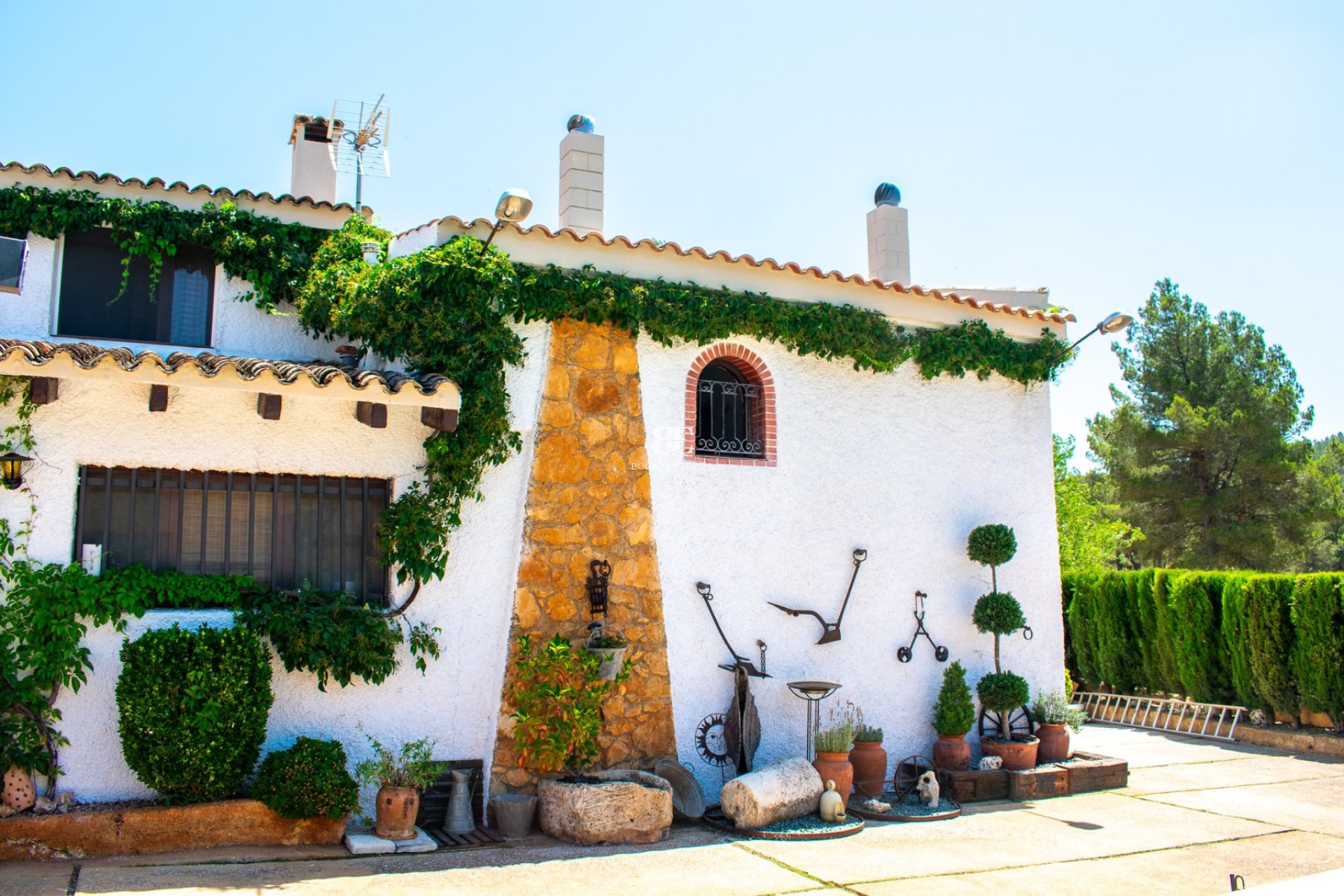 Resale - Villa -
Onil