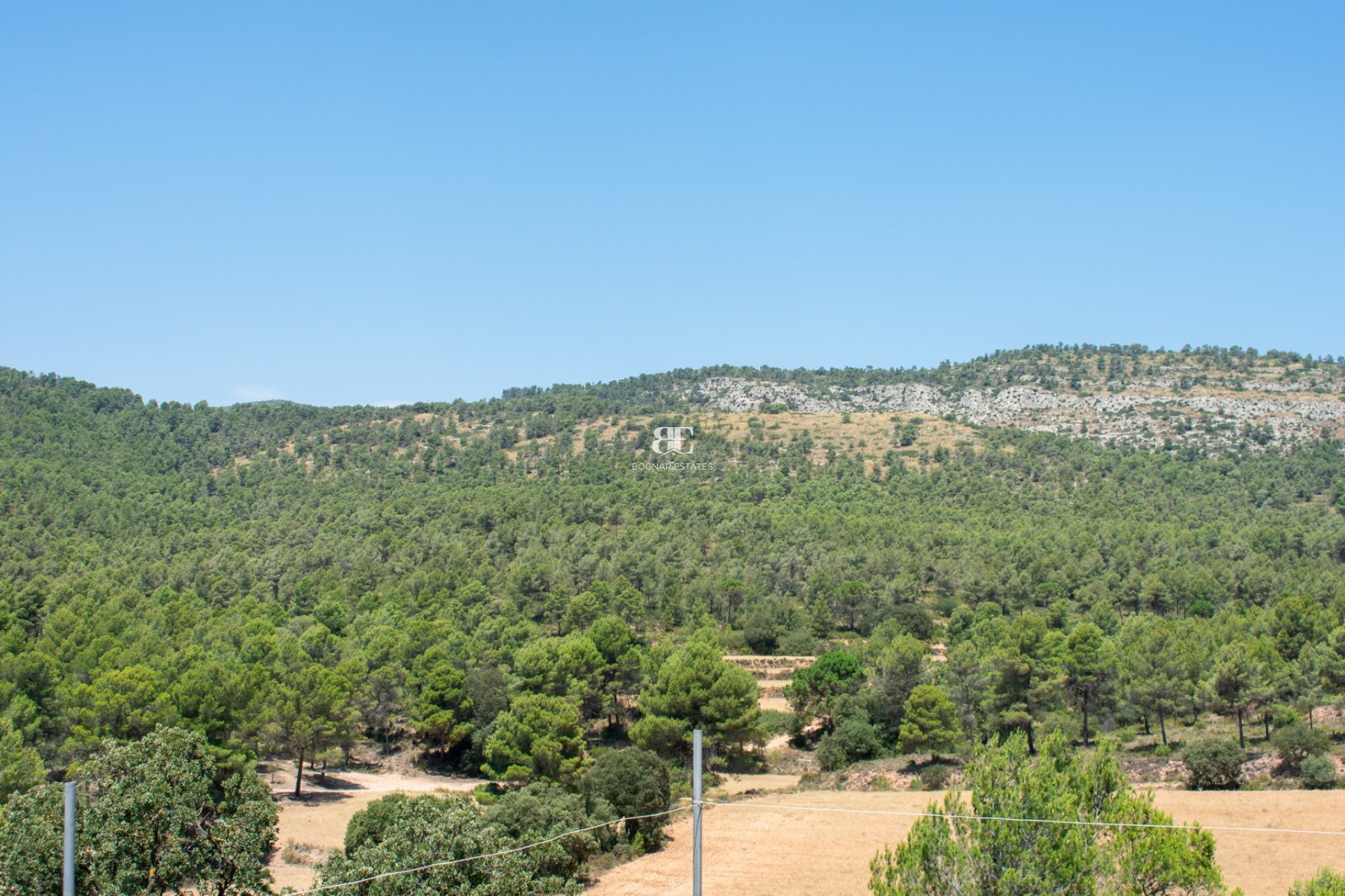 Resale - Villa -
Onil