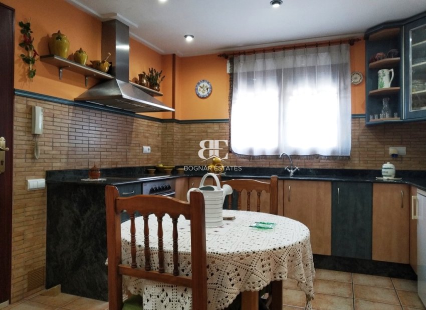 Resale - Villa -
Ontinyent