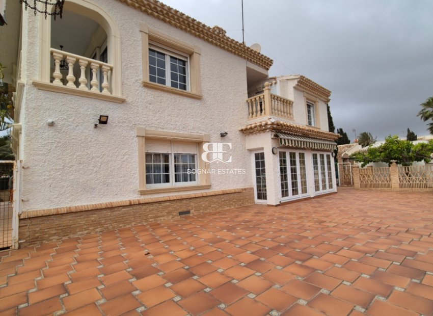 Resale - Villa -
Orihuela - Costa Blanca Sur