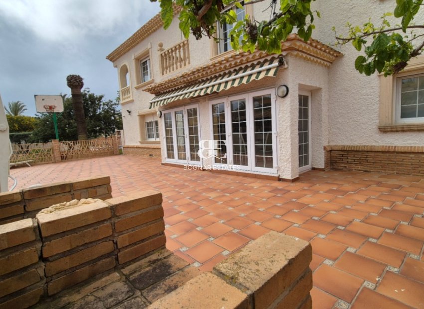 Resale - Villa -
Orihuela - Costa Blanca Sur