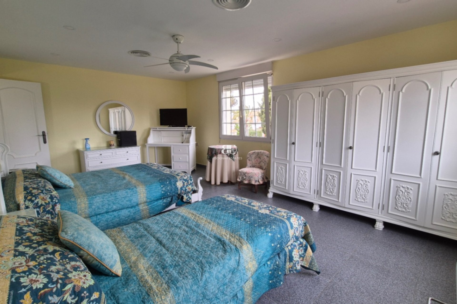 Resale - Villa -
Orihuela - Costa Blanca