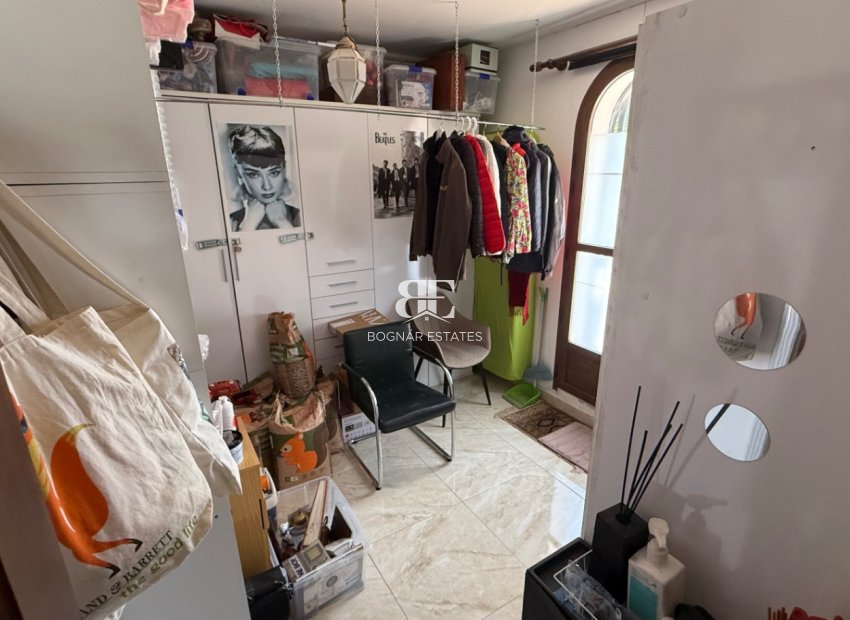 Resale - Villa -
Orihuela - Costa Blanca