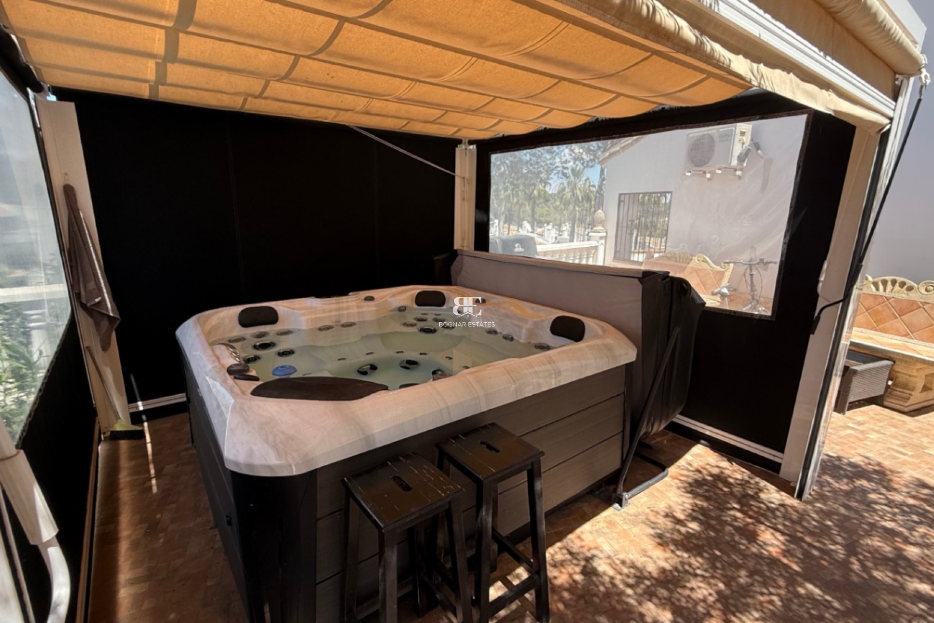 Resale - Villa -
Orihuela - Costa Blanca