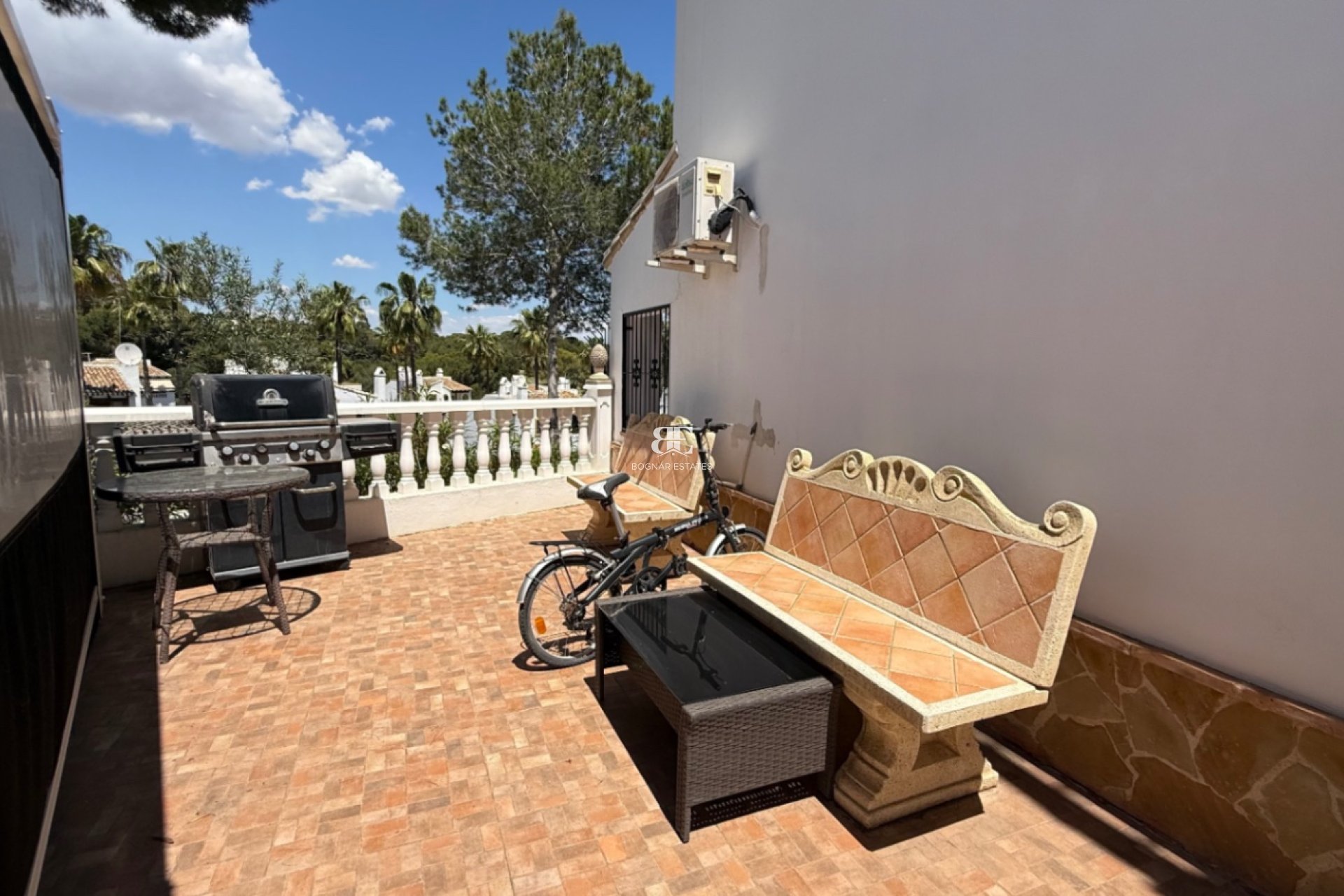 Resale - Villa -
Orihuela - Costa Blanca
